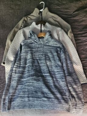 Men's Pullover Bundle Lot Of 3 Tops/Layering Pullovers